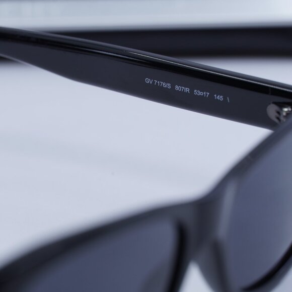Final Price! Givenchy GV7176/S 0807 IR Sunglasses - Picture 7 of 11